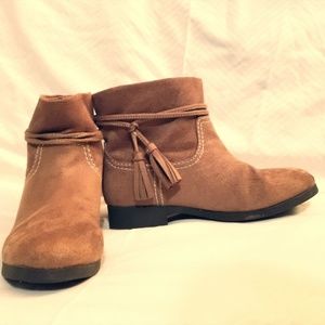 Girls Size 13 Brown Tassel Booties